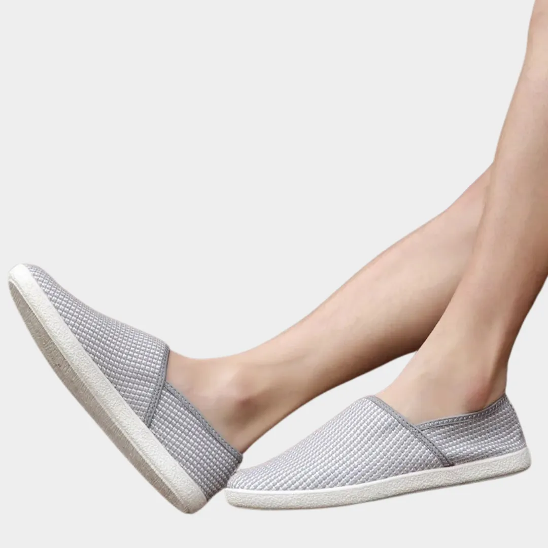 Men's Breathable Canvas Loafers  Slip-On Casual Shoes  Lightweight Linen  Multiple Colours